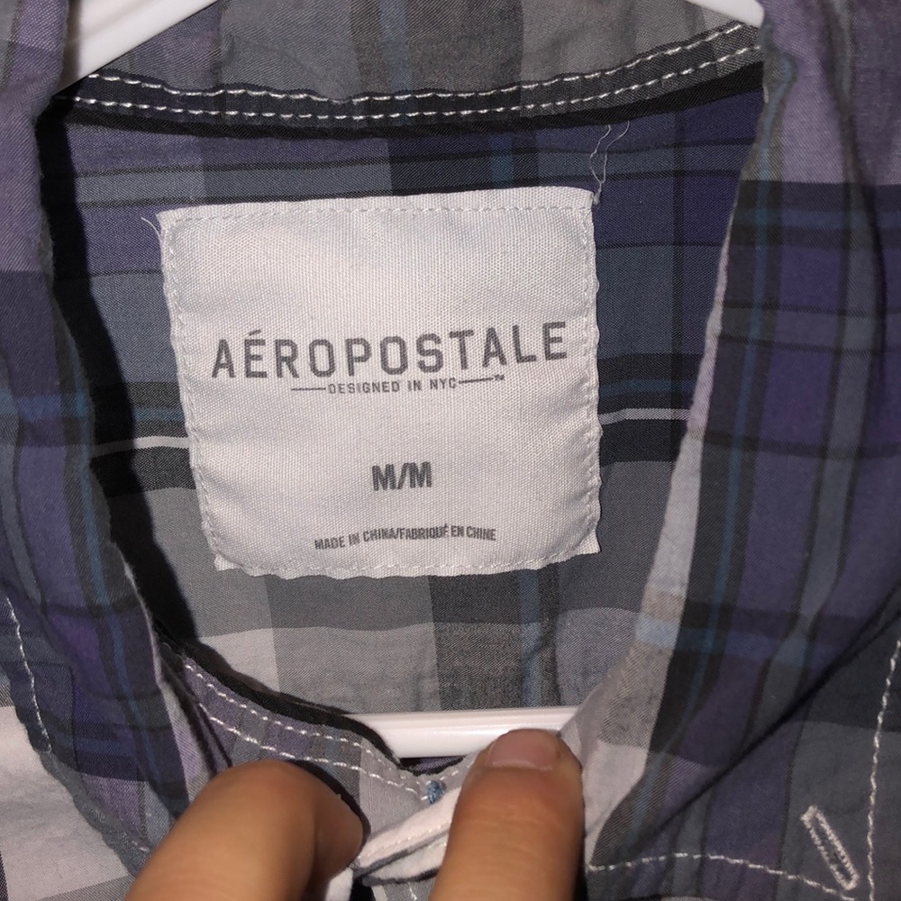 Button up - Picture 2 of 3